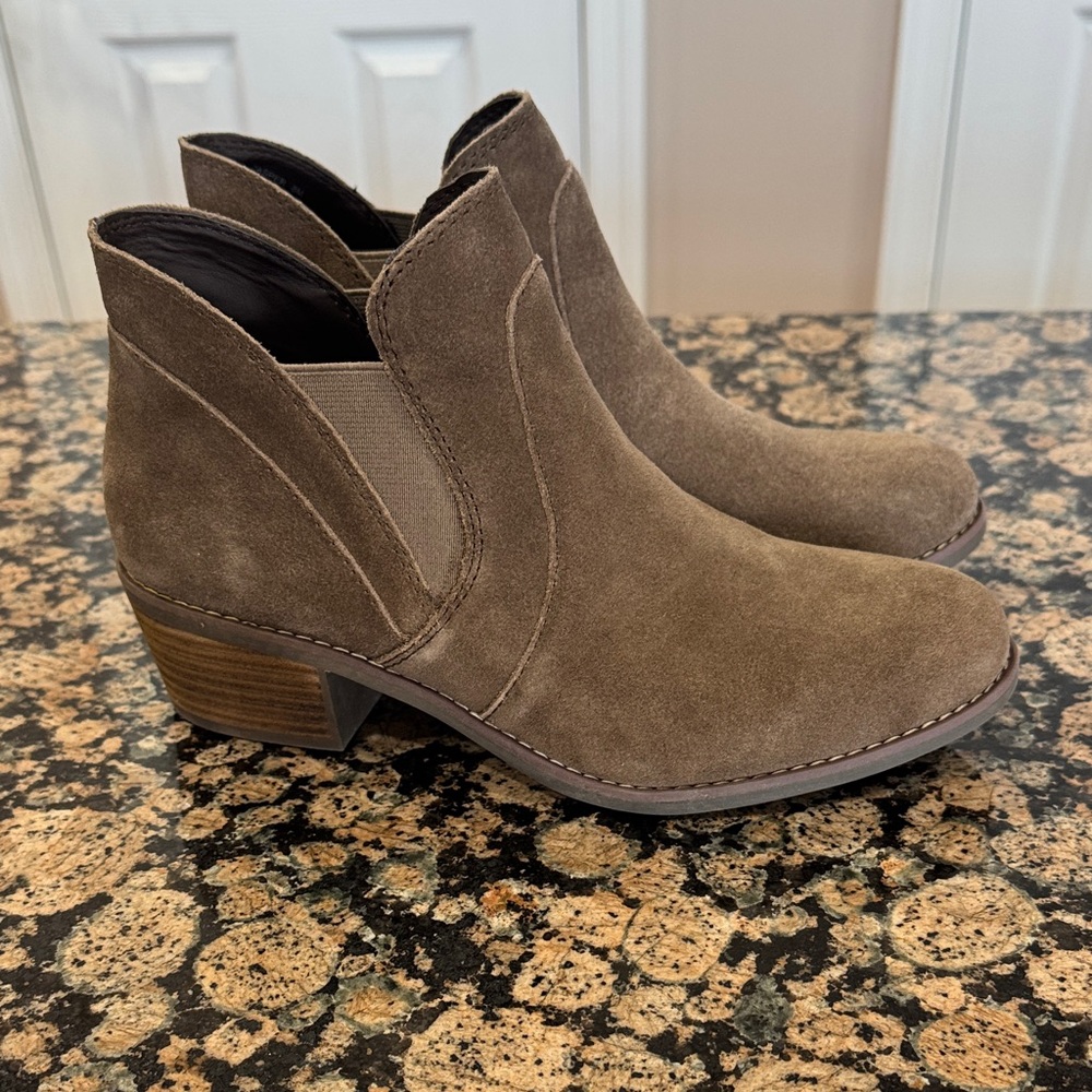 Me Too Taupe Suede Ankle Booties